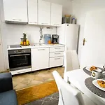 Apartment Lea Bayview