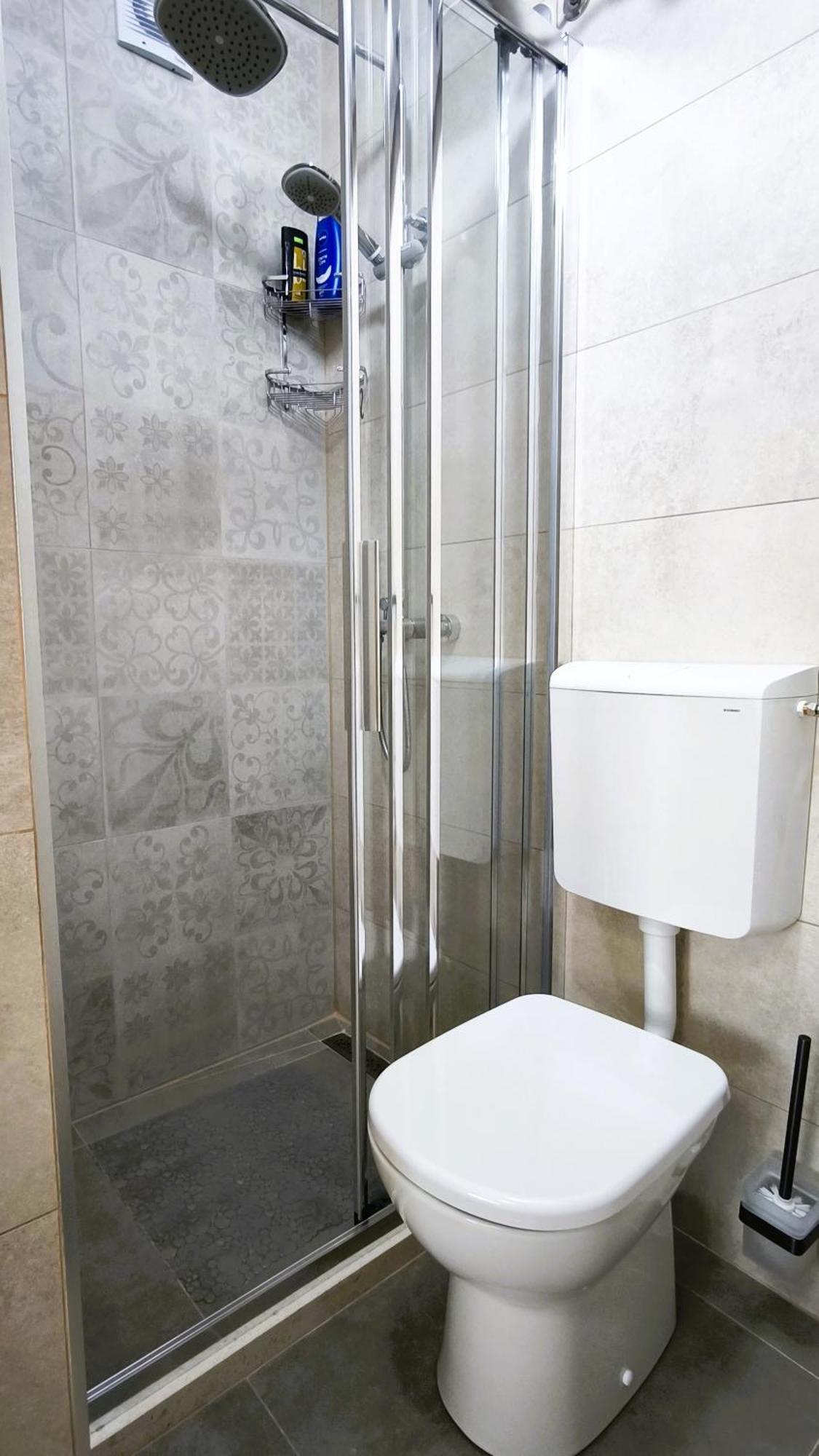 Lea Bayview Apartment